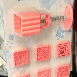 قالب للمعمول مربع يحتوي على 6 اشكال