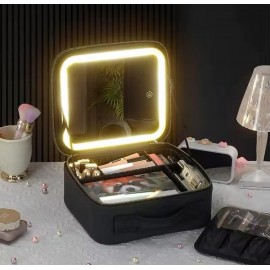 حقيبة المكياج مع اضاءة 