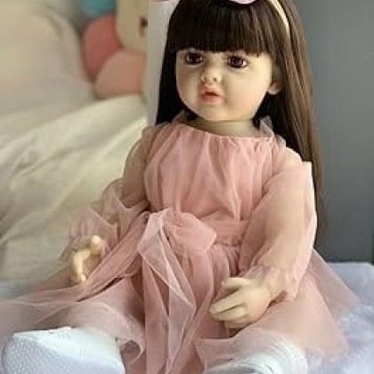 دمية الاطفال الرائعة