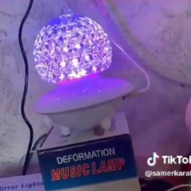 سماعة سبيكر بلوتوث مع اضاءة بعدة ألوان وبتصميم مميز  سماعة سبيكر بلوتوث مع اضاءة بعدة ألوان وبتصميم مميز