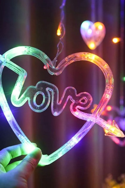 شلال اضاءة على شكل قلب مع كلمة love كريستال باضاءة ملونة
