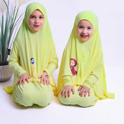 لباس صلاة للاطفال برسومات كرتونية وبعدة الوان 