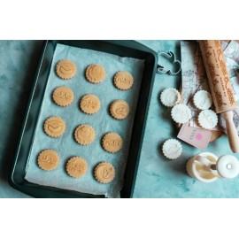 مكبس معمول برسومات مميزة خاصة للعيد