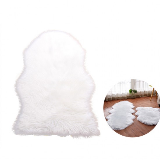 سجادة فرو بعدة الوان مختلفة وبمقاس 60*90 سم