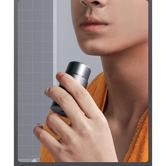 ماكينة لتنعيم الشعر صغيرة الحجم تعمل بالشحن