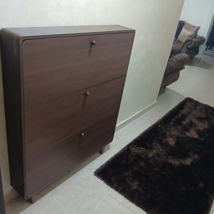 خزانة احذية بثلاث أبواب قلابة باللون البني am-118