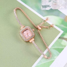 ساعة نسائية مرصعه بتصميم عصري 883 ساعة نسائية مرصعه بتصميم عصري 883